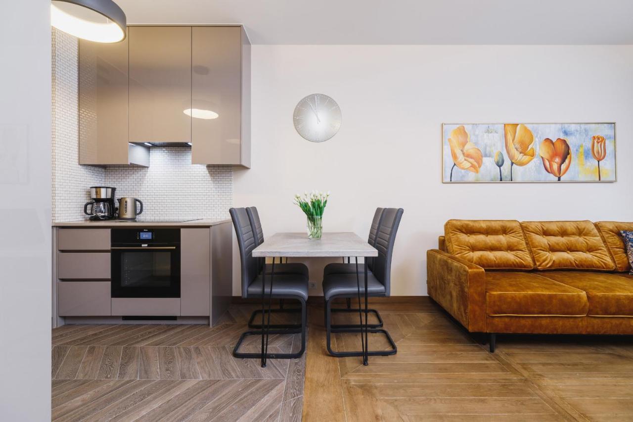Apartments Go Rakowicka By Noclegi Renters Krakkó Kültér fotó
